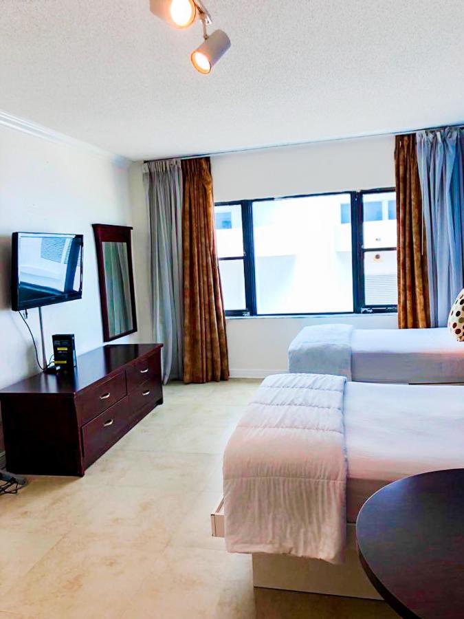 Miami Beachfront With Pool Wifi & Cheap Parking 아파트 외부 사진