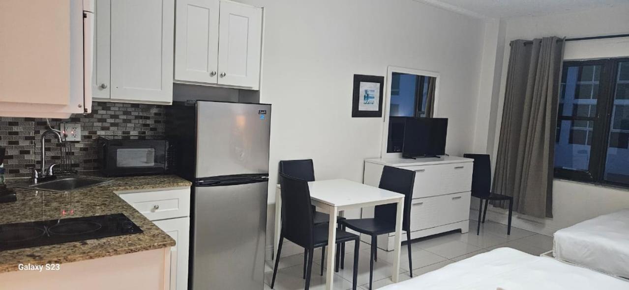 Miami Beachfront With Pool Wifi & Cheap Parking 아파트 외부 사진